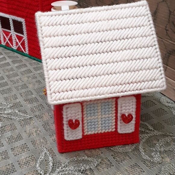 Vintage 2-pcHandmade Needlepoint plastic Canvas barn and 3D birdhouse collection - Picture 7 of 13